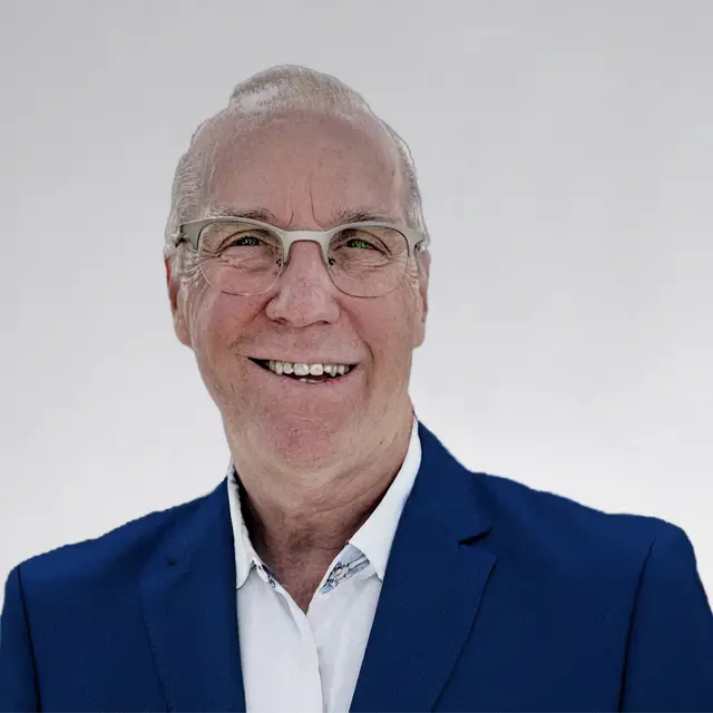 headshot of Buzz Sztukowski​